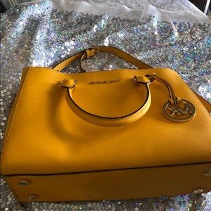 NWOT yellow Michael Kors medium